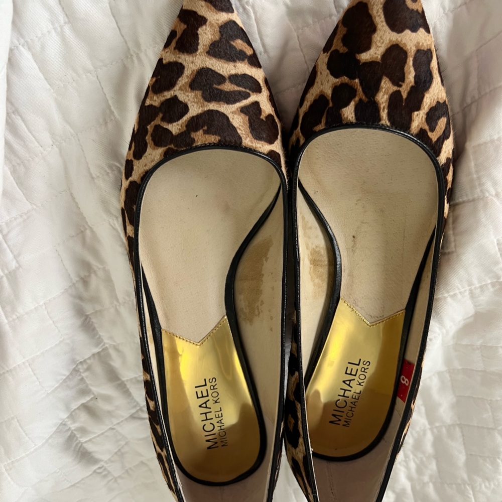 Michael Kors leopard kitten heel pumps. Size 8